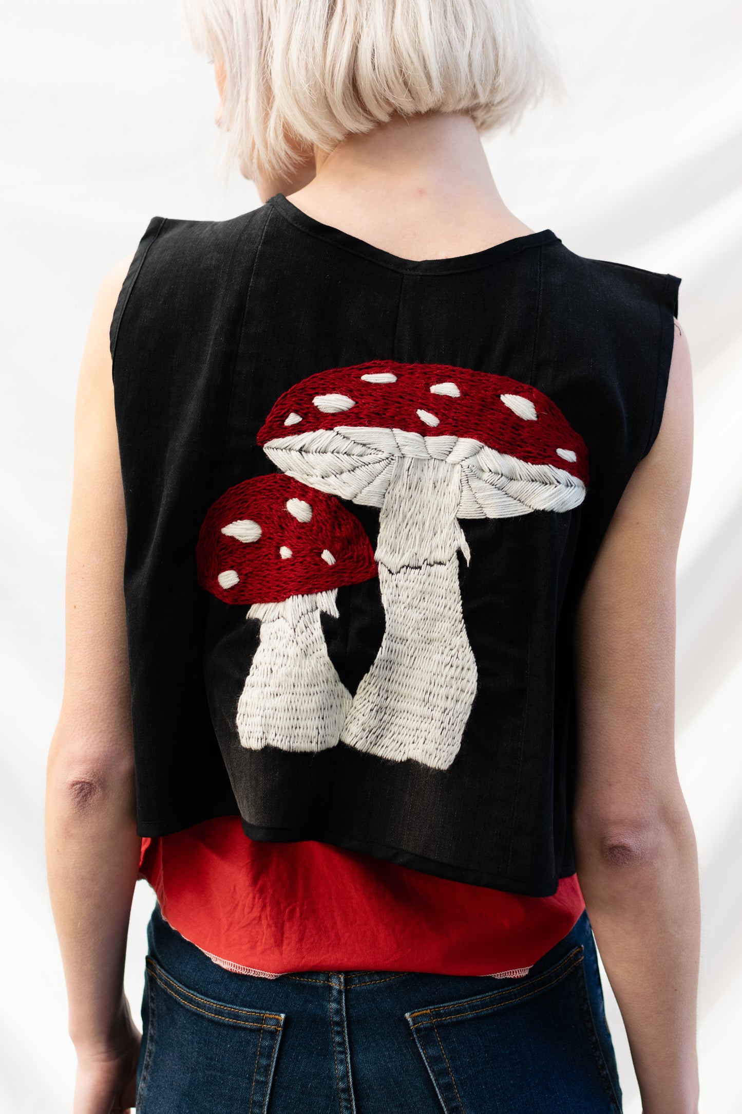 Mushroom Vest Black