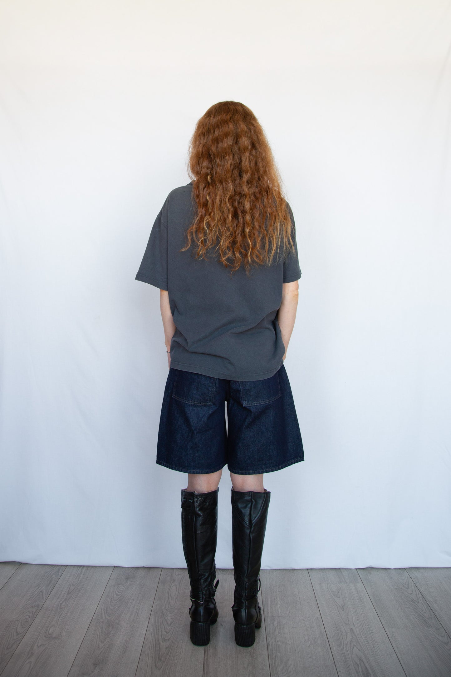 Wave Tshirt Charcoal
