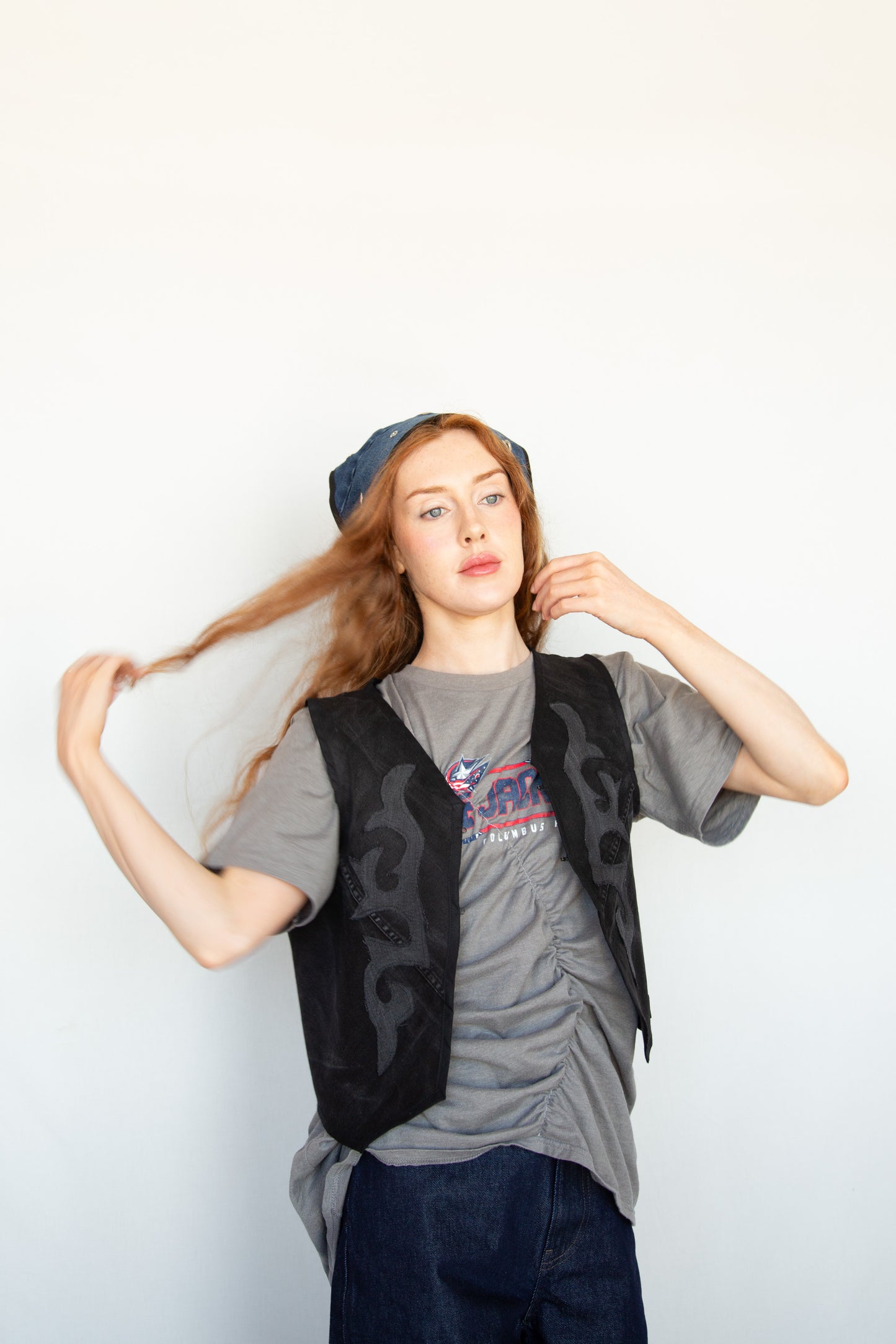 Graphic Wave Tshirt Grey