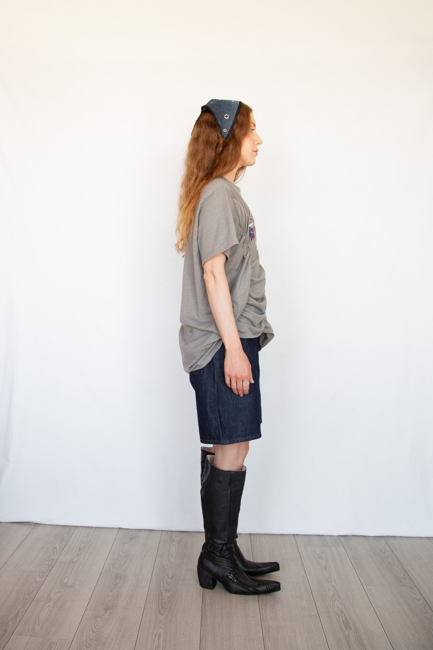 Graphic Wave Tshirt Grey