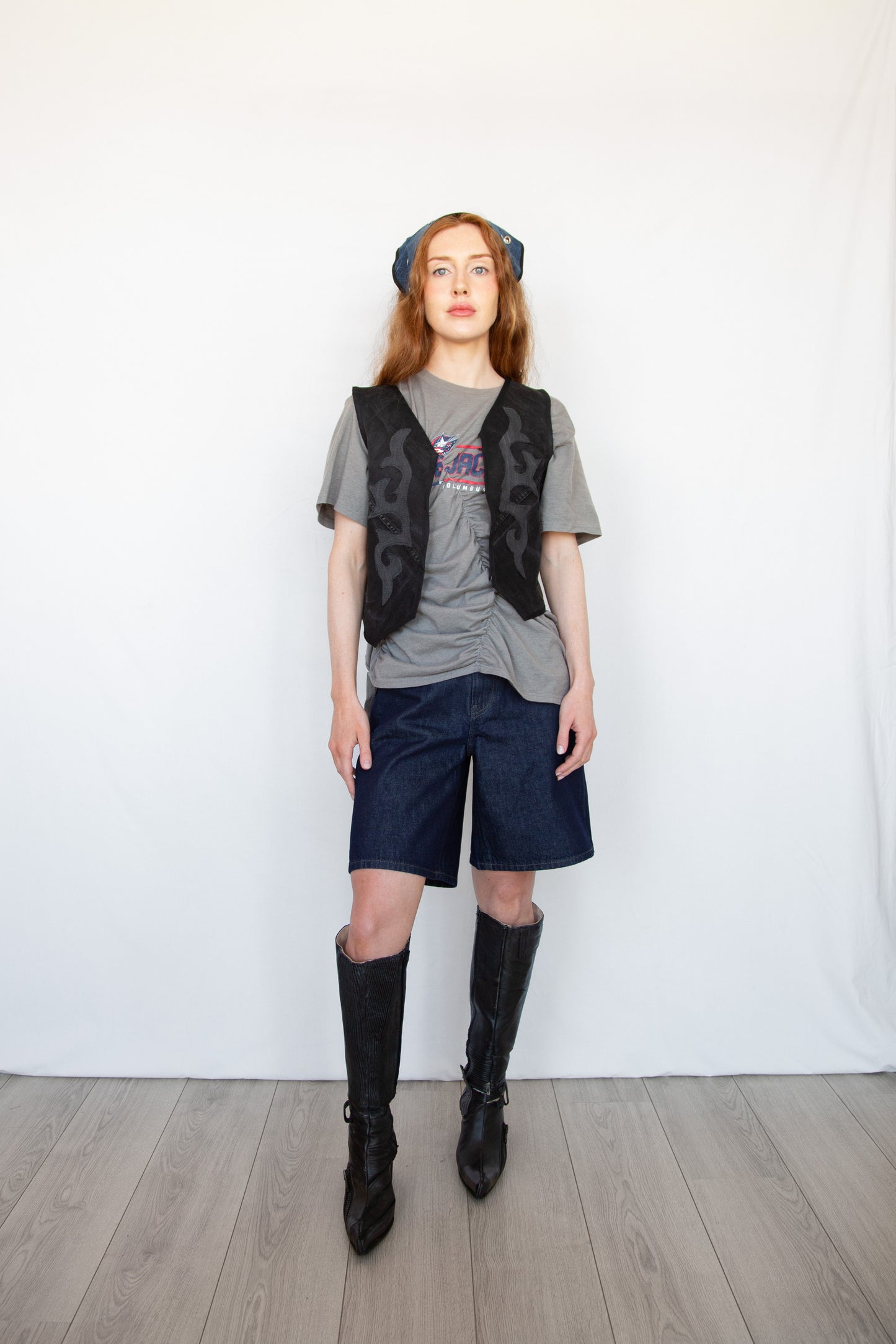 Graphic Wave Tshirt Grey